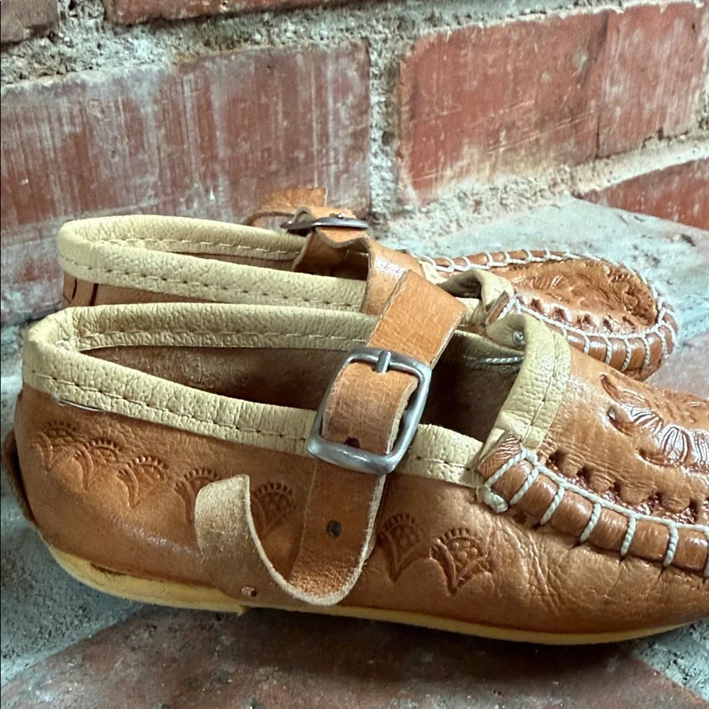 Handmade Polish tan leather kid sandals